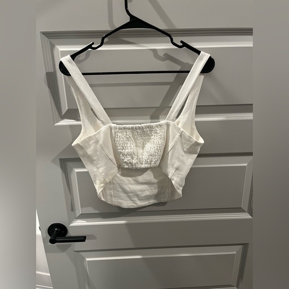 South Moon Under Abbeline White Crop Tank Size Large - Picture 2 of 4